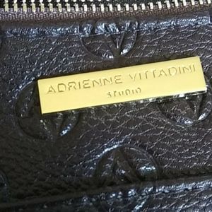 Adrienne Vittadini wallet